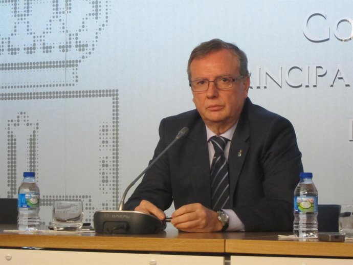 Francisco del Busto, consejero de Sanidad del Principado