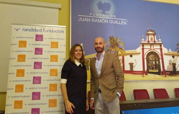 Renovación acuerdo Fundación Juan Ramón Guillén y Fundación Randstad.