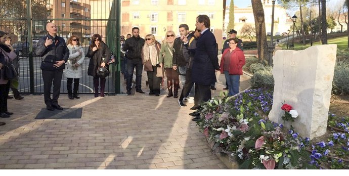 Minuto de silencio en homenaje a María Piedad