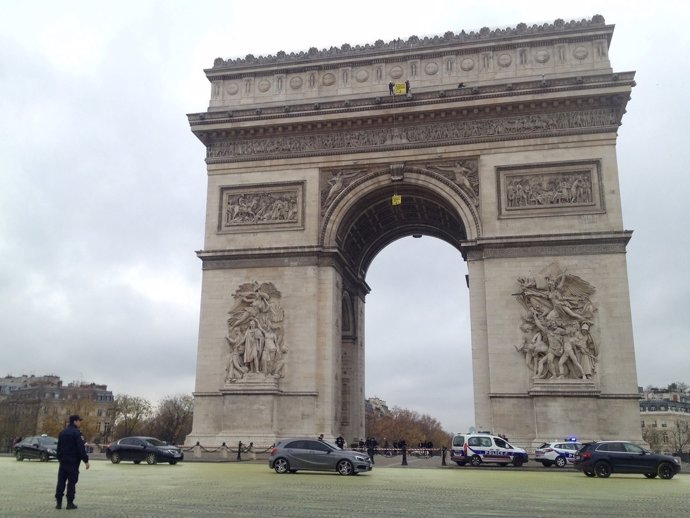 Greenpeace en la Cumbre del Clima de París
