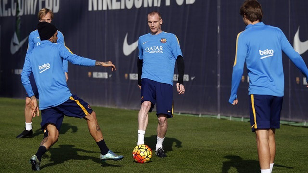 Jérémy Mathieu Barcelona entrenamiento