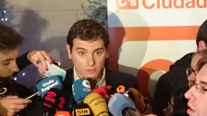 Albert Rivera pide información veraz sobre el ataque en Kabul (Afganistán)