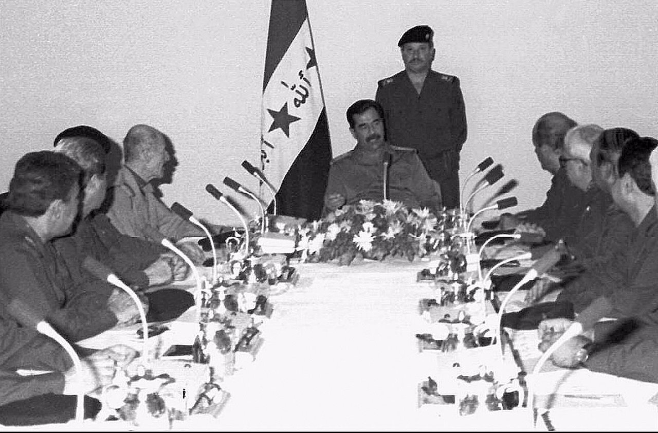 Sadam y miembros del partido Baaz 
