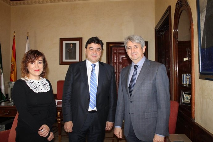 Convenio entre el Ayuntamiento de Huelva y Cepsa