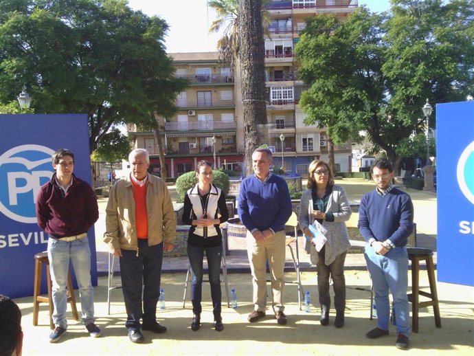Acto del PP en Alcalá de Guadaíra (Sevilla) con Andrea Levy y Javier Arenas 