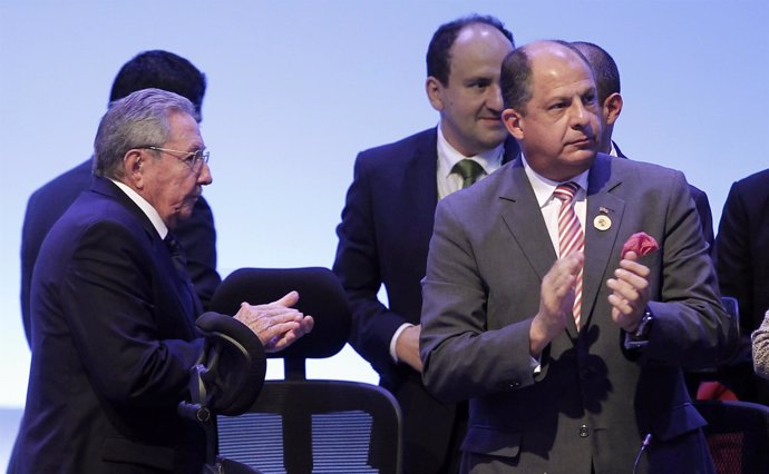 Cuba's President Raul Castro and Costa Rica's President Luis Guillermo Solis app