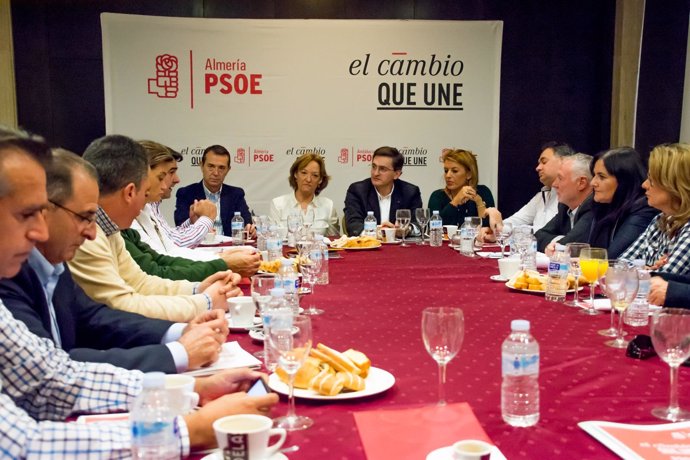 Reunión del PSOE de Almería con sector agrícola