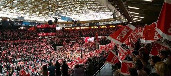 Mitin del PSOE en Valencia, lleno, Pedro Sánchez