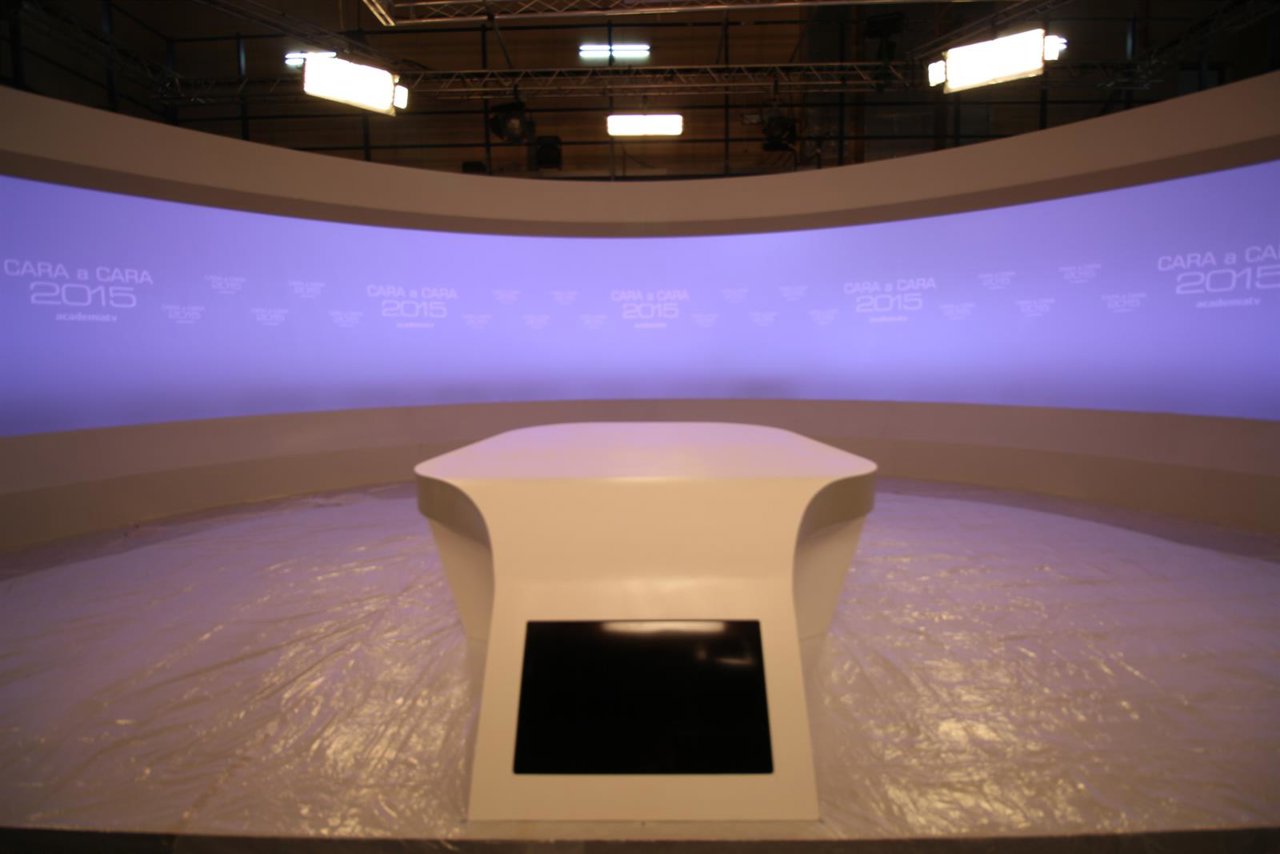 Plató del 'Cara a Cara 2015'
