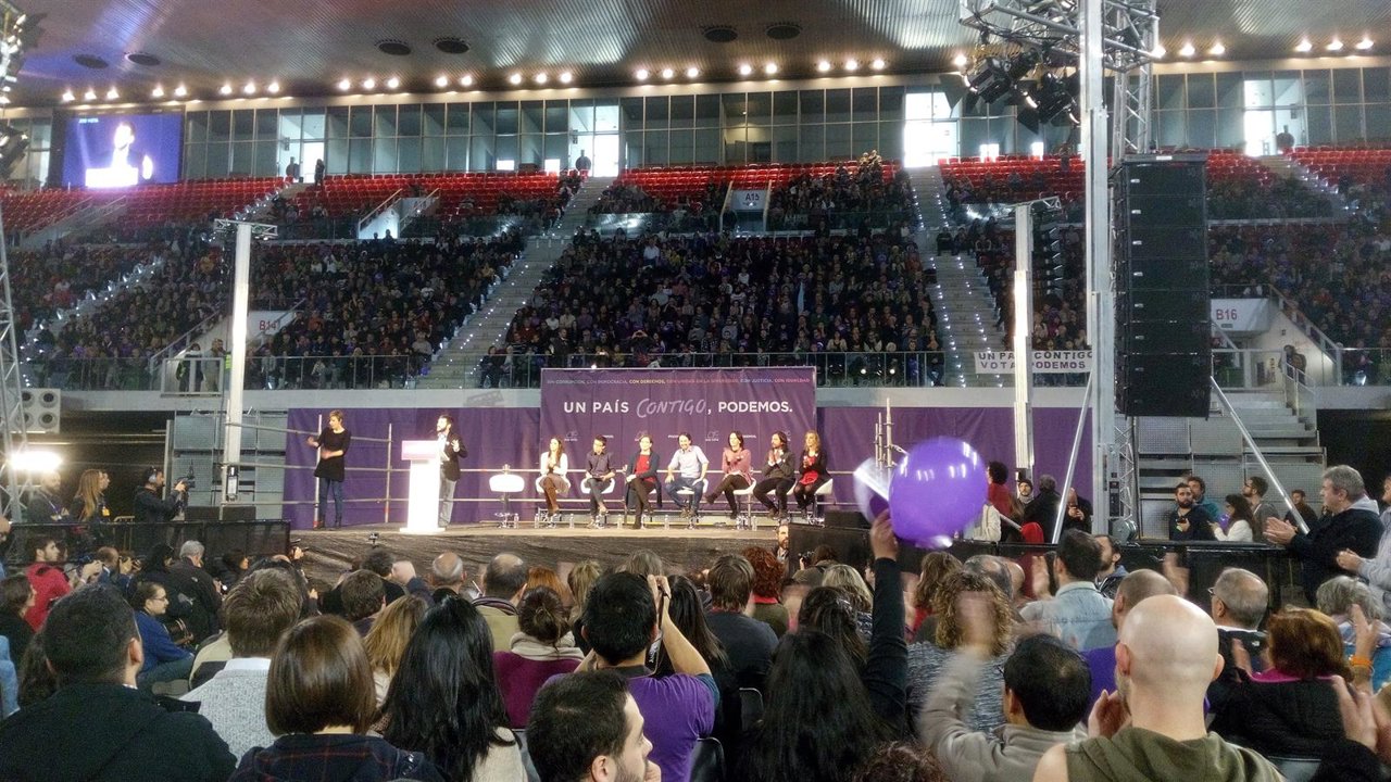 Mitin electoral de Podemos en la Caja Mágica de Madrid