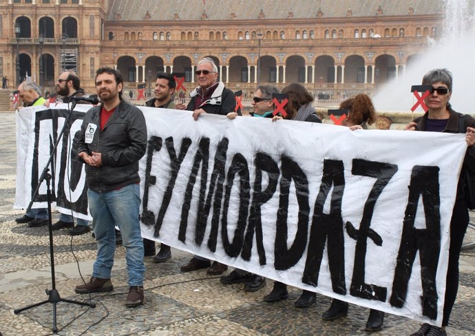 Concentración contra la 'Ley Mordaza' en Sevilla