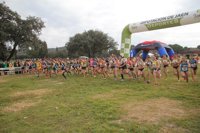 Cerca de 700 atletas se dan cita en el XVI Campo a Través La Garza