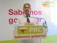 Revilla no se 'moja' pero pide "que nadie vote a ningún corrupto"