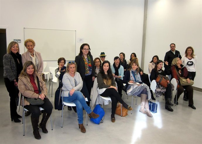 Reunión de candidatas del PP con asociaciones de mujeres en Salamanca