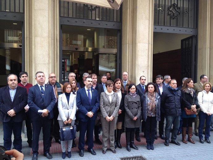 MINUTO DE SILENCIO EN LA ASAMBLEA