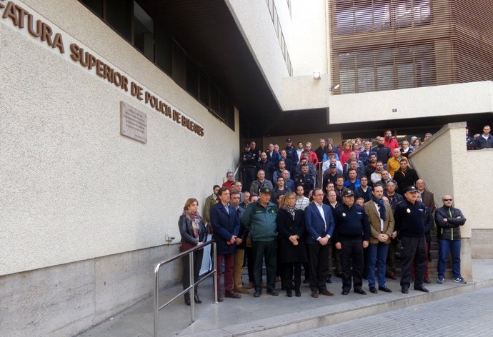Alonso, Palmer, Bauzá e Isern en minuto de silencio