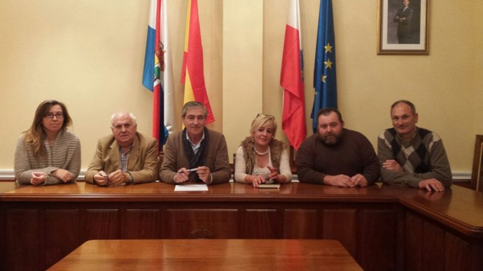 Reunión con los pedáneos