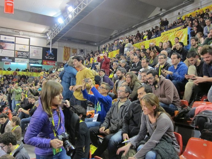 Asistentes al Debat Nacional de la CUP en noviembre en Manresa (Archivo)