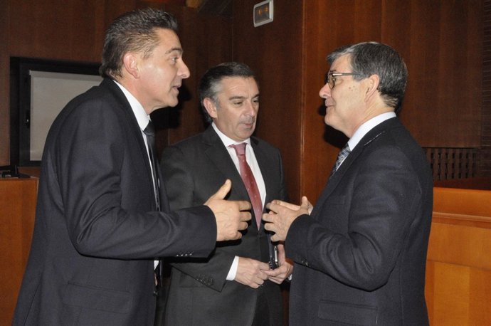 Guillén comparece en las Cortes de Aragón