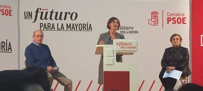 Rafael Bengoa en un acto electoral del PSOE en Santander con Puerto Gallego 