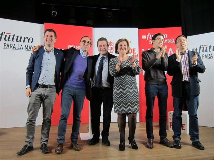 Luis Tudanca junto a García-Page y candidatos del PSOE en Salamanca