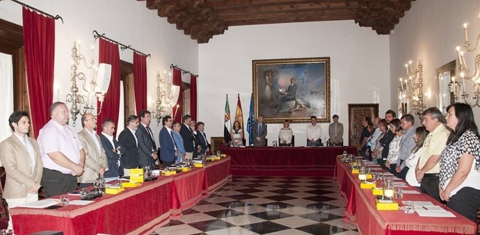 Cuadro del Salón de Pleno de la Diputación de Cáceres que se va a reemplazar