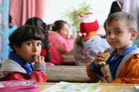 El PMA combatirá desnutrición infantil en Siria con barritas enriquecidas producidas allí