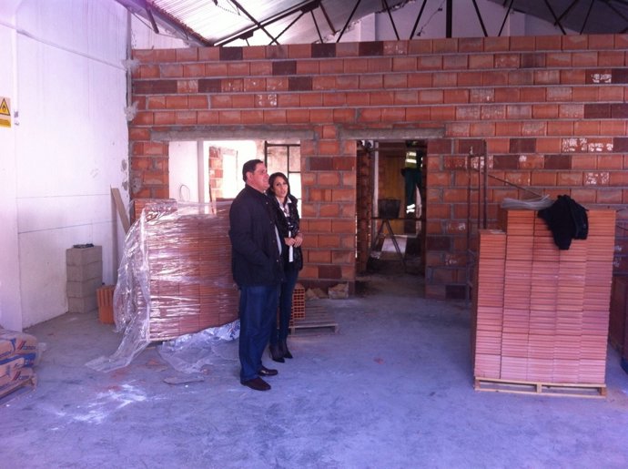 La diputada Carmen Belén López ha visitado las obras del retén.