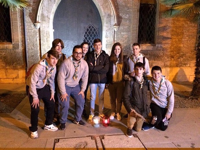 Pioneros de Escobedo recogen en Teruel la Luz de la Paz de Belén