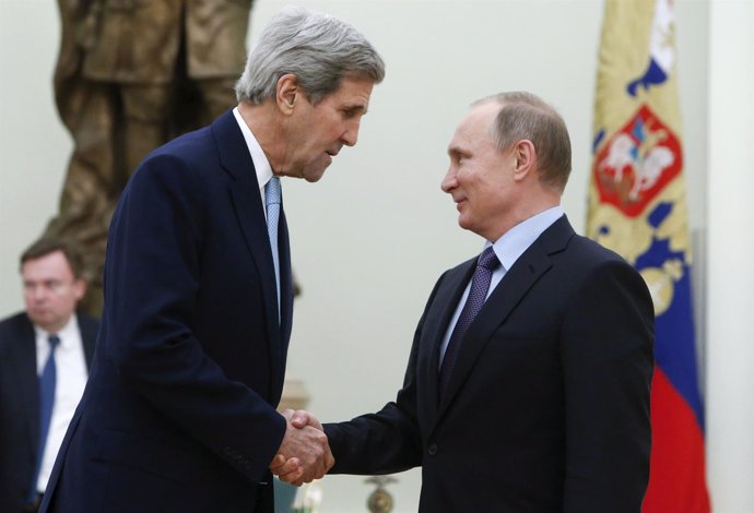 Putin recibe a Kerry en Moscú