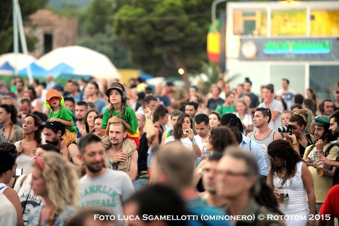 Público en el Rototom