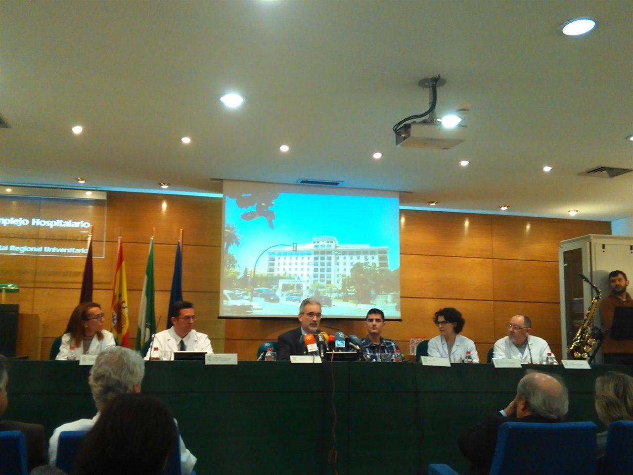 Hospital regional consejero salud aquilino alonso operación tumor