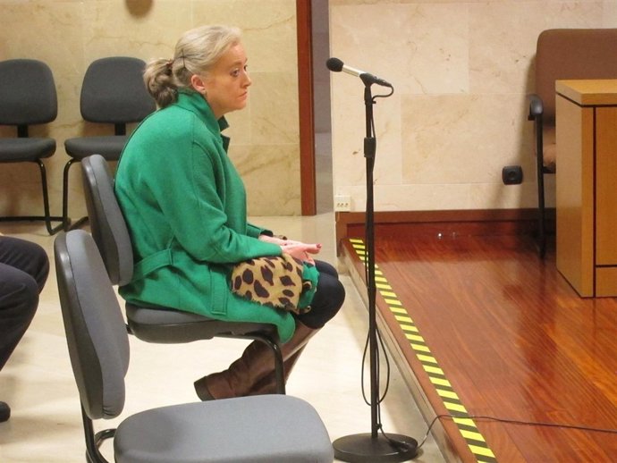 La acusada de apropiación indebida