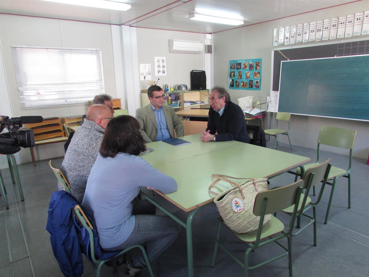 March reunido con la Amipa de Campos