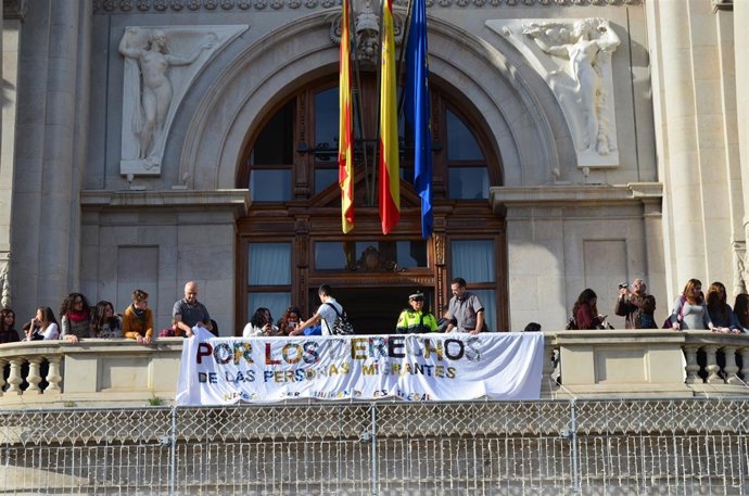 COMUNICADO E IMÁGENES: Con Motivo De La Manifestación Por El Día Internacional D