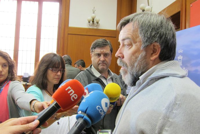 Nacho Tornel atiende a los medios