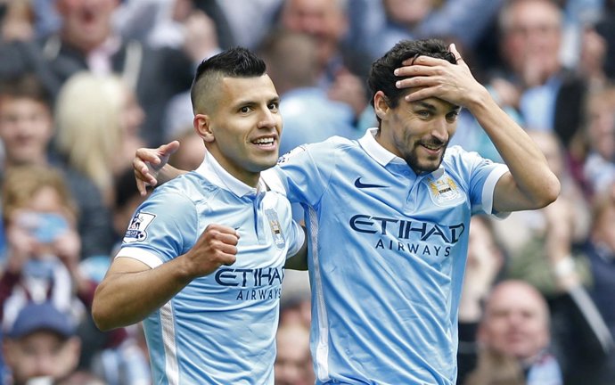 Kun Agüero y Jesús Navas 