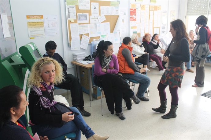 Visita de Participa Sevilla a encierro de Chalavipen Mashkarno