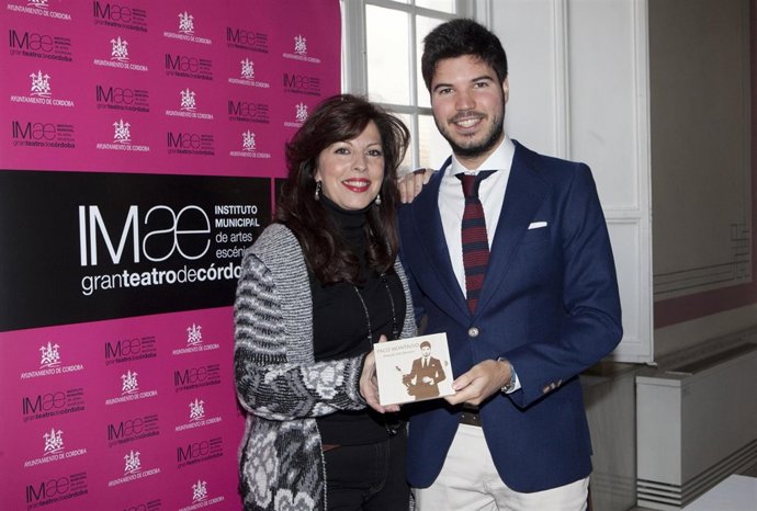 Téllez y Montalvo en la presentación del espectáculo del violinista cordobés