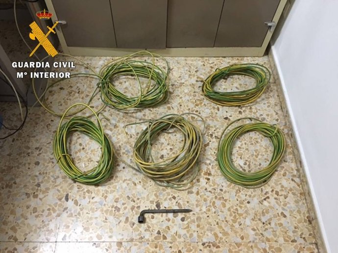 Cable de alumbrado público sustraído