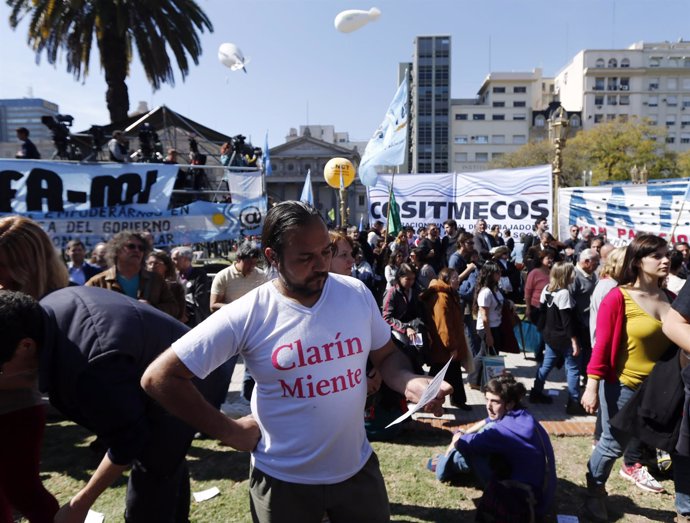 "Clarín Miente", Manifestación Ley De Medios Argentina
