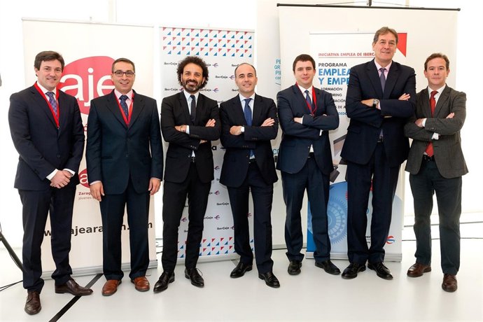 Participantes en el networking de AJE Aragón e Ibercaja