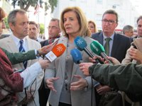 Báñez destaca "cercanía y afecto" de la gente con los candidatos y tilda de "hecho aislado" la agresión a Rajoy