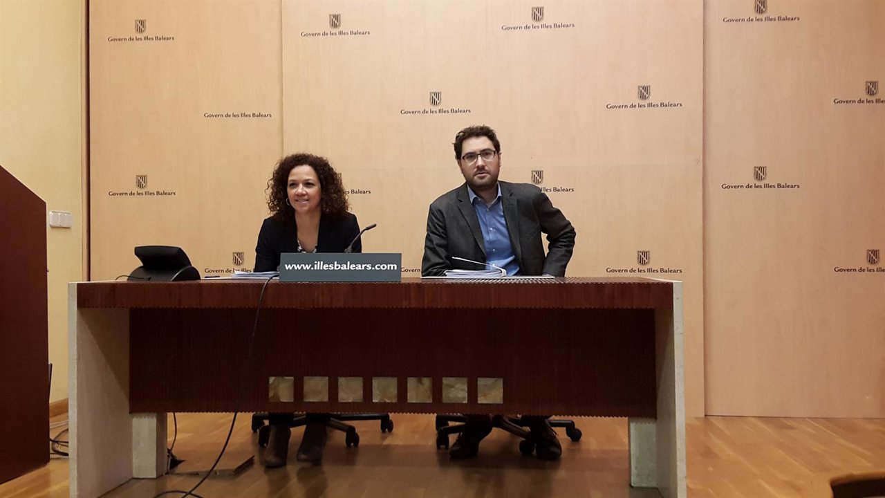 Cladera y Carrió explicando la reunión