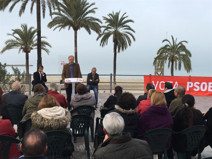 Ramón Socías en un acto sobre empleos