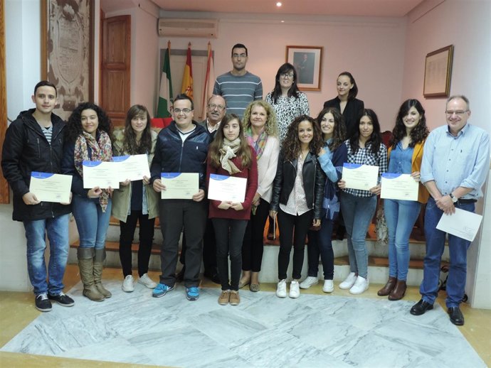 Los participantes han recibido los diplomas acreditativos de los cursos.
