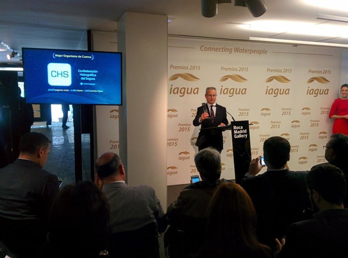 Imagen de Ródenas recogiendo el premio