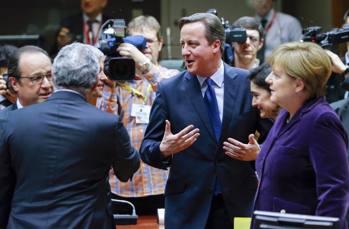  Hollande, Cameron Y Merkel En Bruselas
