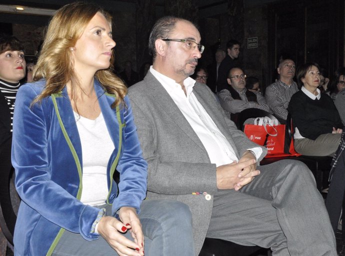 Javier Lambán y Susana Sumelzo (PSOE).