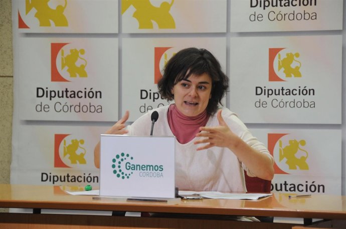 La portavoz de Ganemos Córdoba en la Diputación, María Ángeles Aguilera